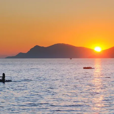 Heracles Apartment *