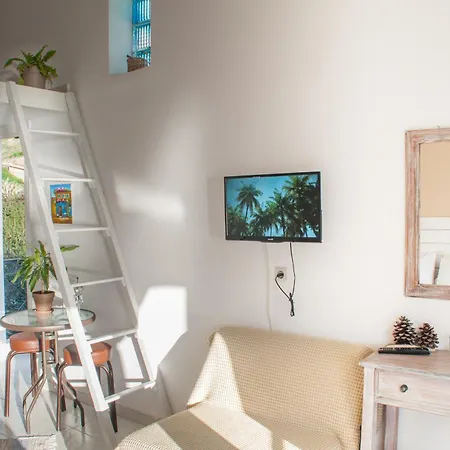 Heracles Apartment Rovies