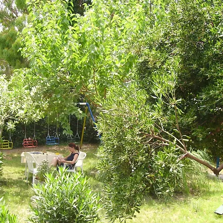 Heracles 公寓 鲁维斯